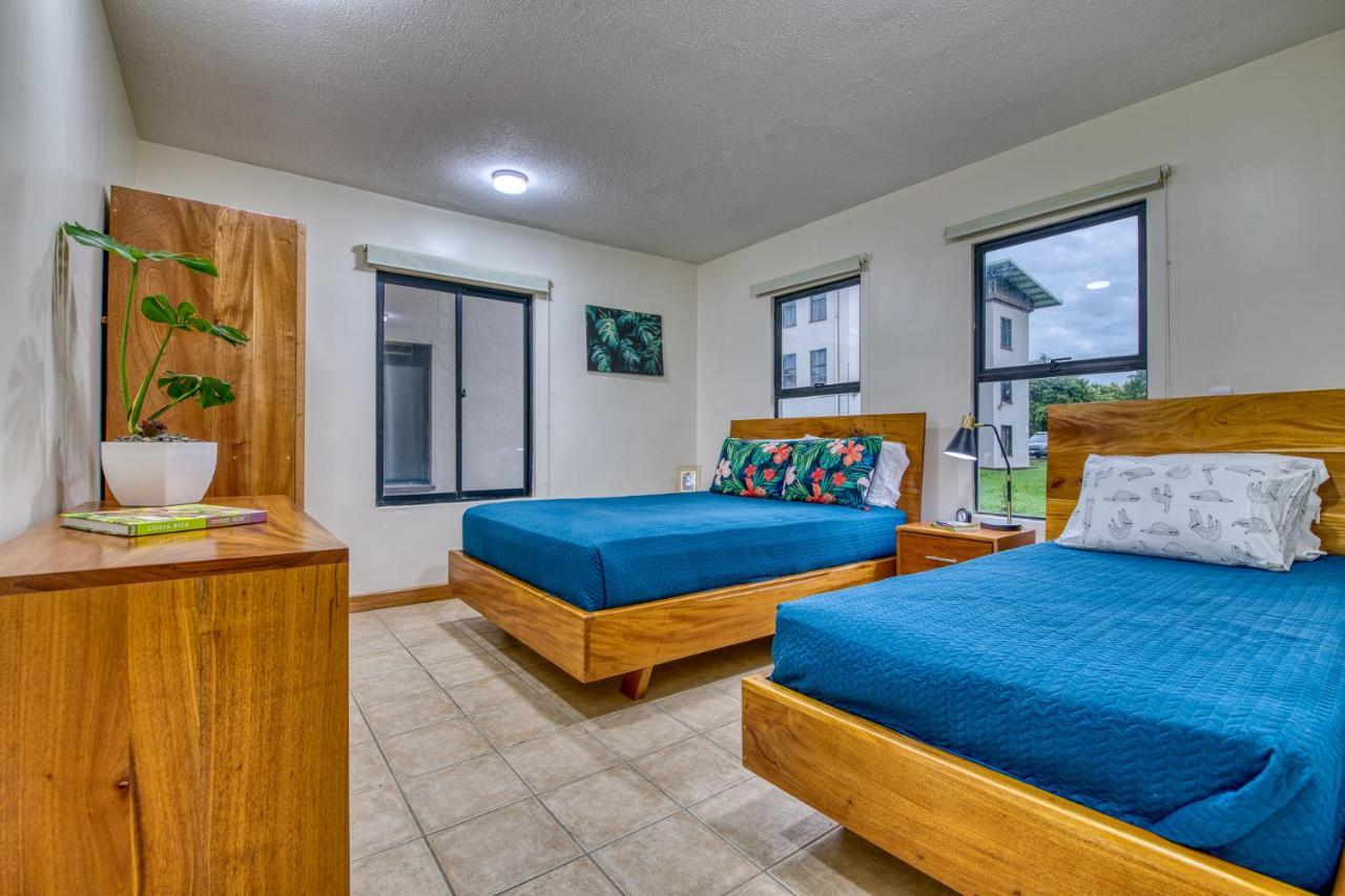Golden Getaway Apartments ליברייה מראה חיצוני תמונה