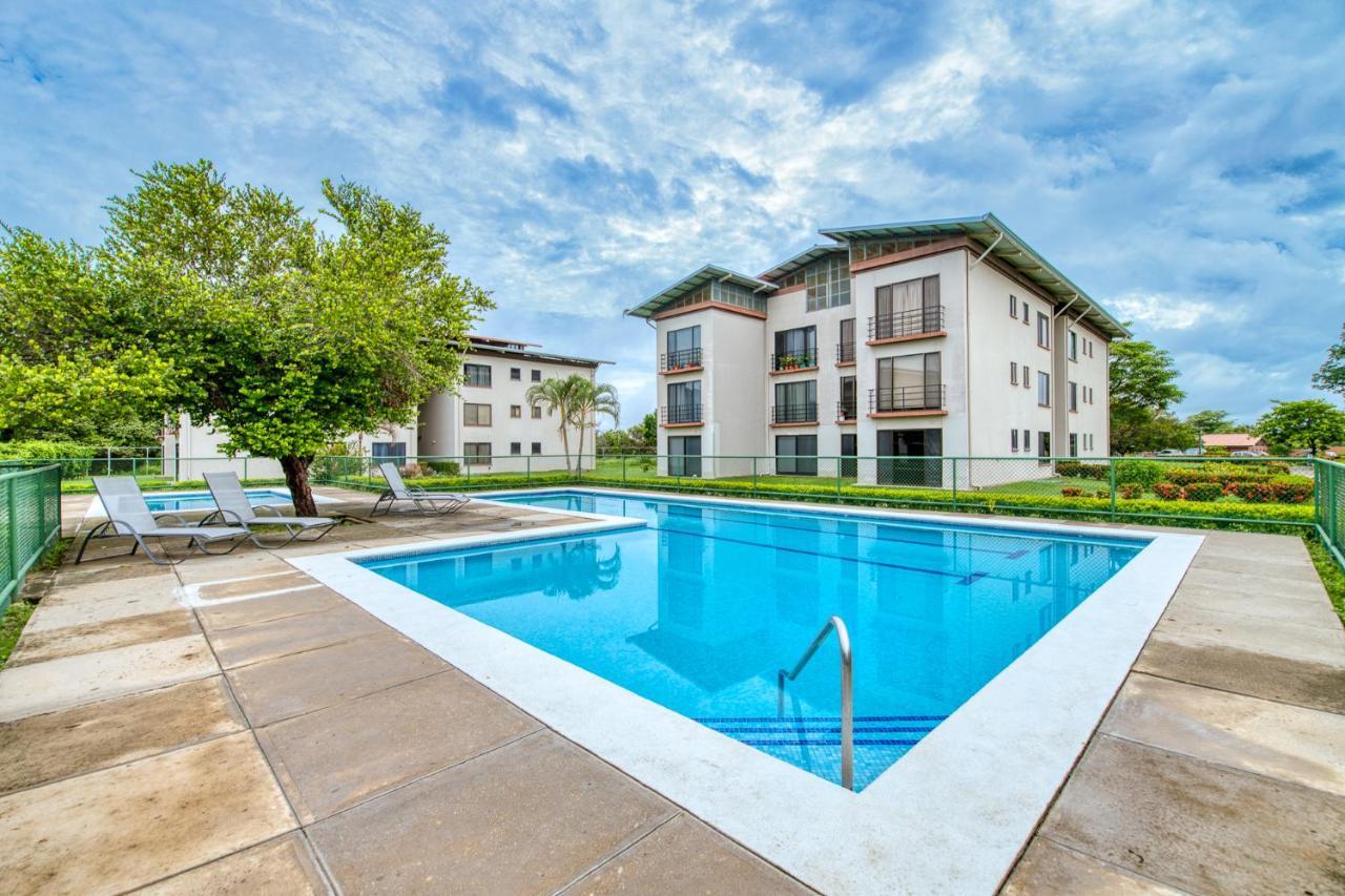 Golden Getaway Apartments ליברייה מראה חיצוני תמונה
