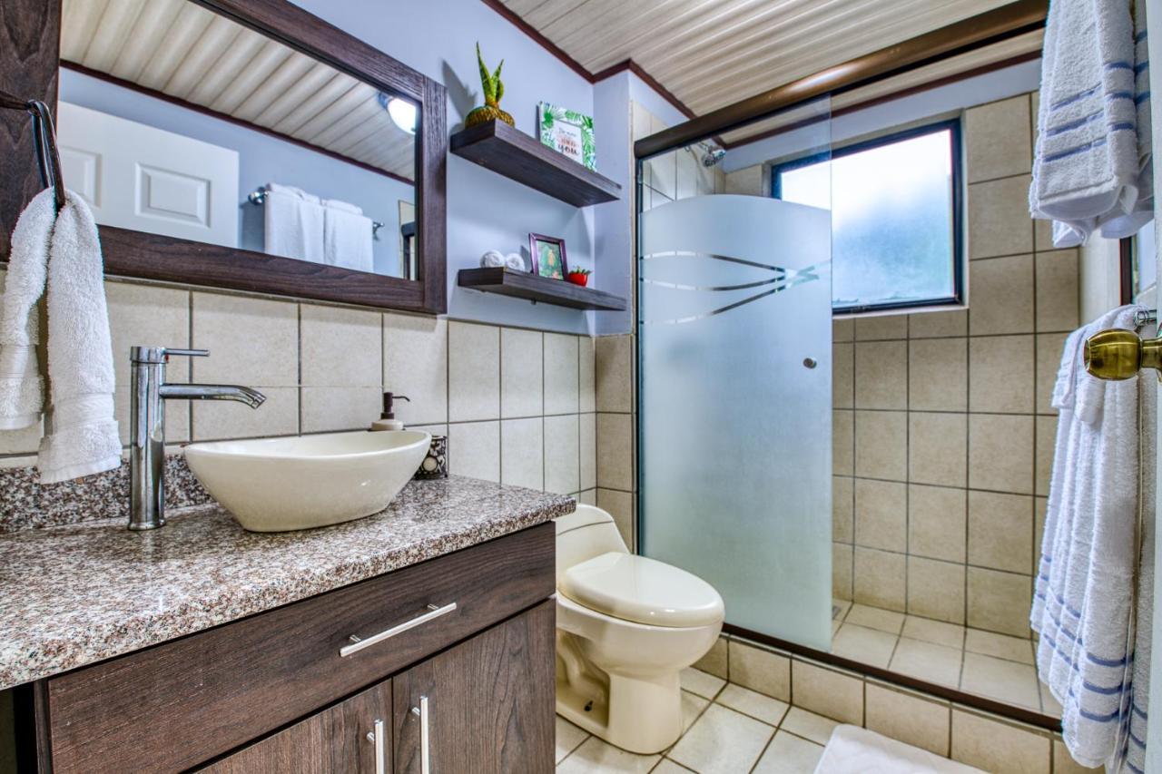 Golden Getaway Apartments ליברייה מראה חיצוני תמונה